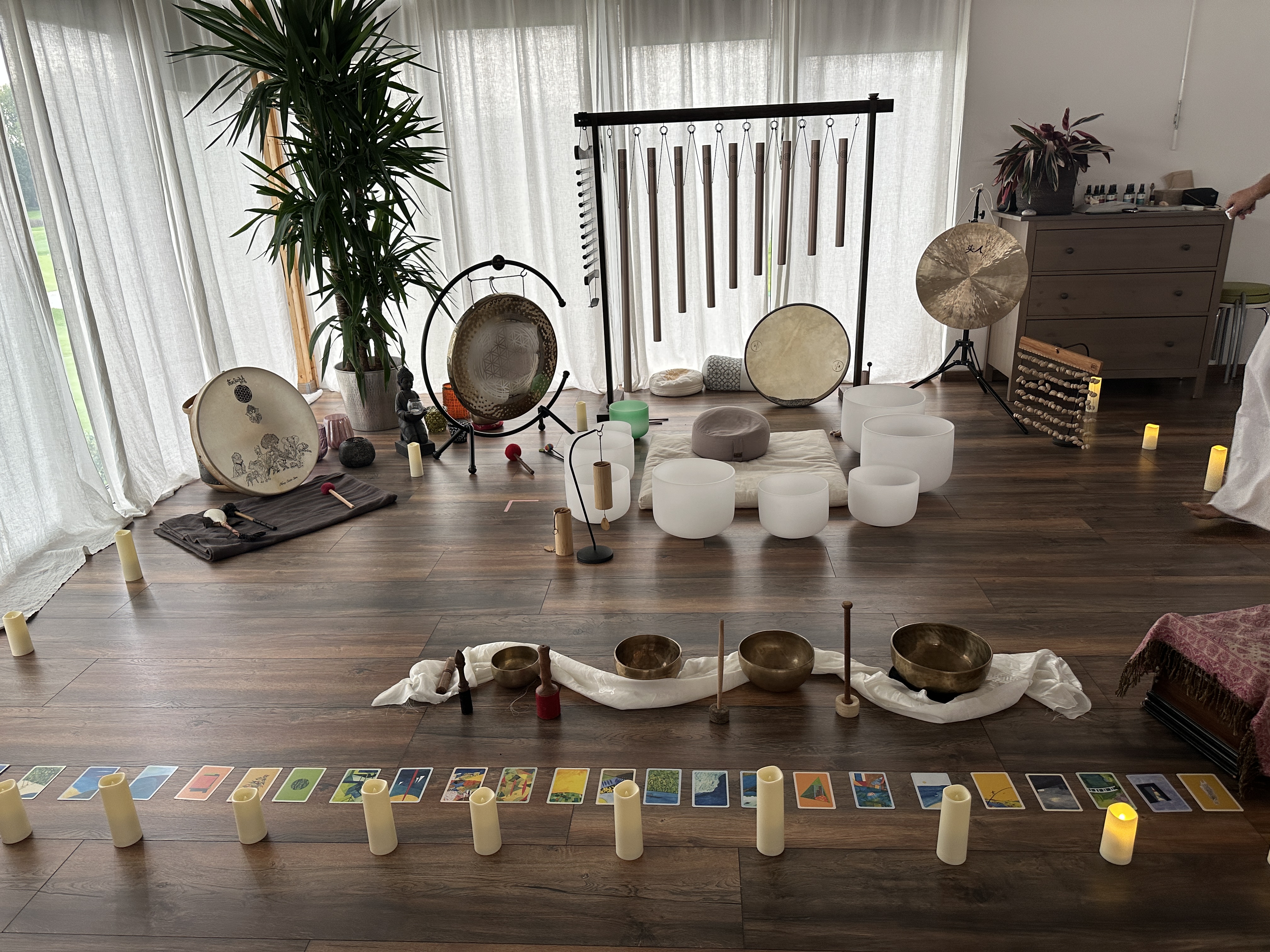 Florian bei einer Klangschalen-Session